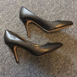 BCBGeneration black pumps